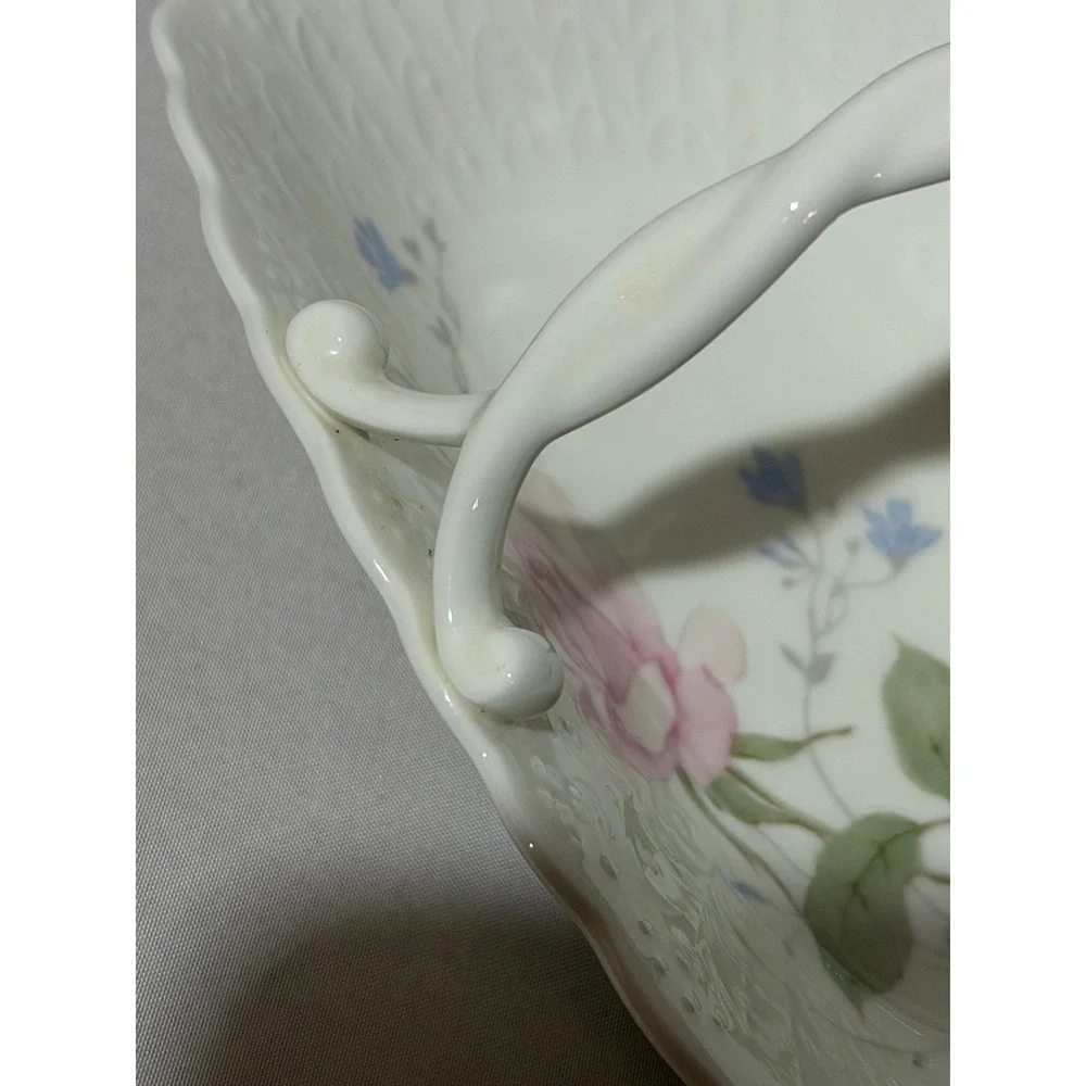 Mikasa April Rose B2053 Bone China Basket Pink Floral Twisted‎ Handle Japan